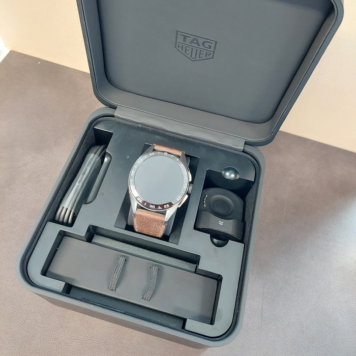 Tag_Heuer_Connected_SBR8A10BA0616_Tweedehands_93786-1044_Juwelier_Clem_Vercammen-14.jpg