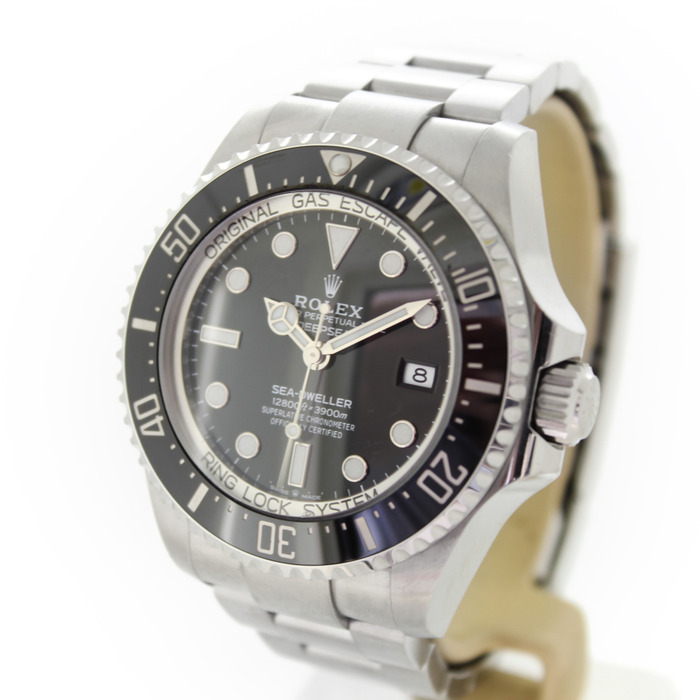 Rolex_Oyster_Perpetual_Date_Deepsea_Sea_Dweller_136660_Tweedehands_92282-1013_Juwelier_Clem_Vercammen-6.jpg
