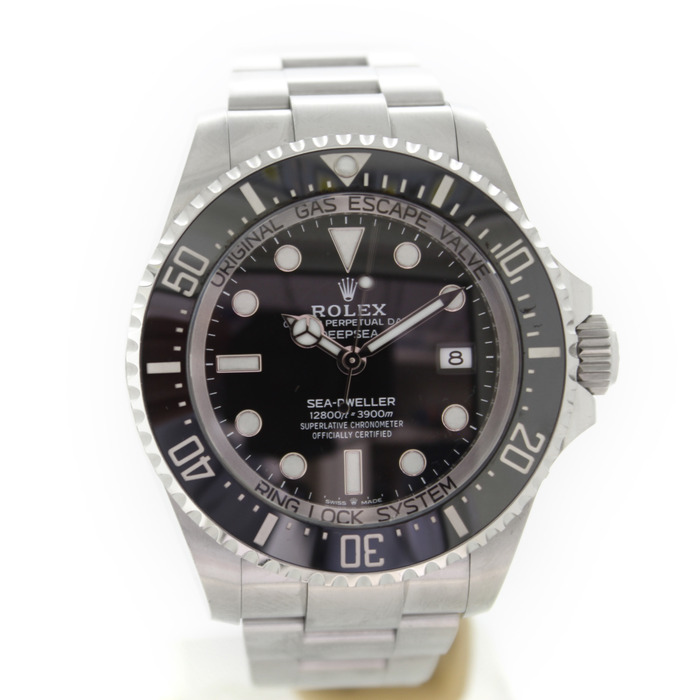 Rolex_Oyster_Perpetual_Date_Deepsea_Sea_Dweller_136660_Tweedehands_92282-1013_Juwelier_Clem_Vercammen-4.jpg
