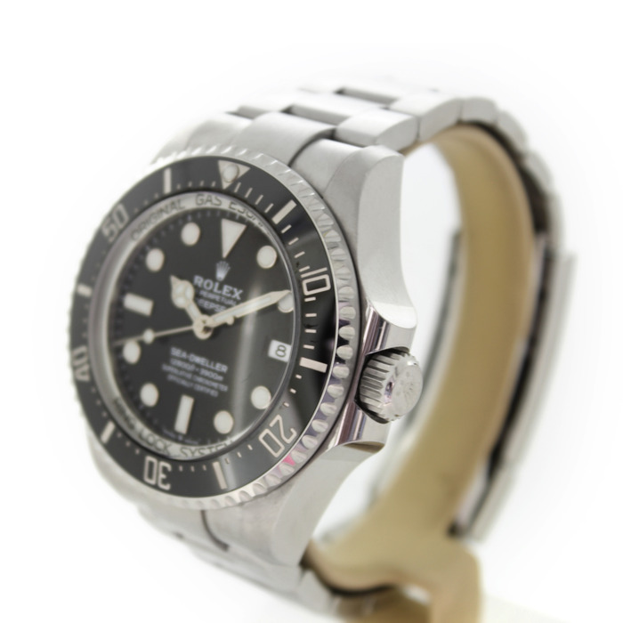 Rolex_Oyster_Perpetual_Date_Deepsea_Sea_Dweller_136660_Tweedehands_92282-1013_Juwelier_Clem_Vercammen-7.jpg