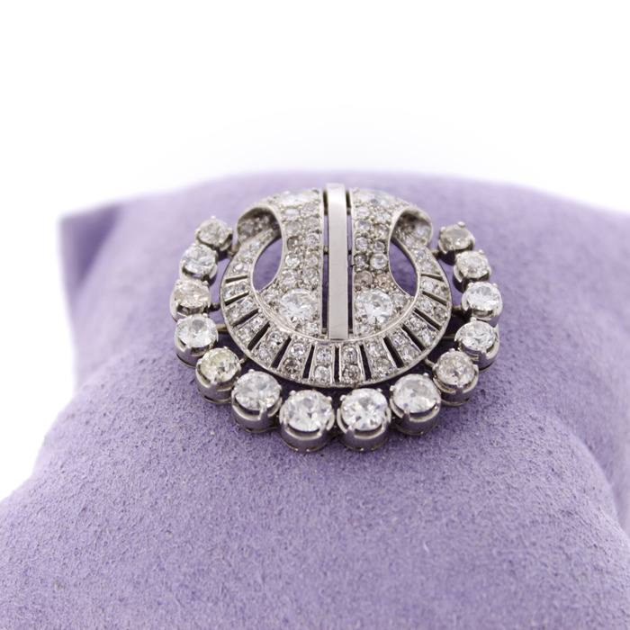 Broche_Witgoud_18K_Tweedehands_94002-2361_Juwelier_Clem_Vercammen-5.jpg