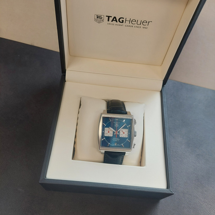 Tag_Heuer_Monaco_CAW2111-FC6183_Tweedehands_92763-1048_Juwelier_Clem_Vercammen-13.jpg