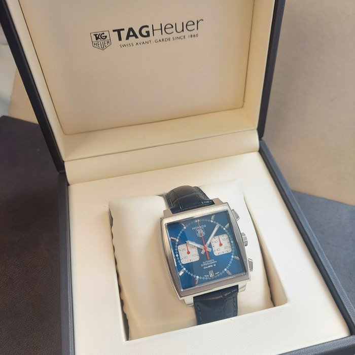 Tag_Heuer_Monaco_CAW2111-FC6183_Tweedehands_92763-1048_Juwelier_Clem_Vercammen-14.jpg