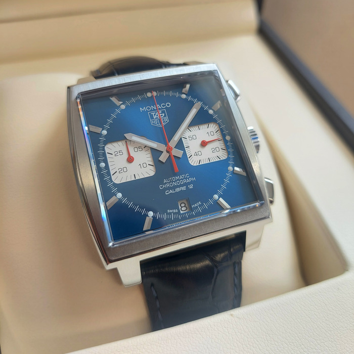 Tag_Heuer_Monaco_CAW2111-FC6183_Tweedehands_92763-1048_Juwelier_Clem_Vercammen-16.jpg