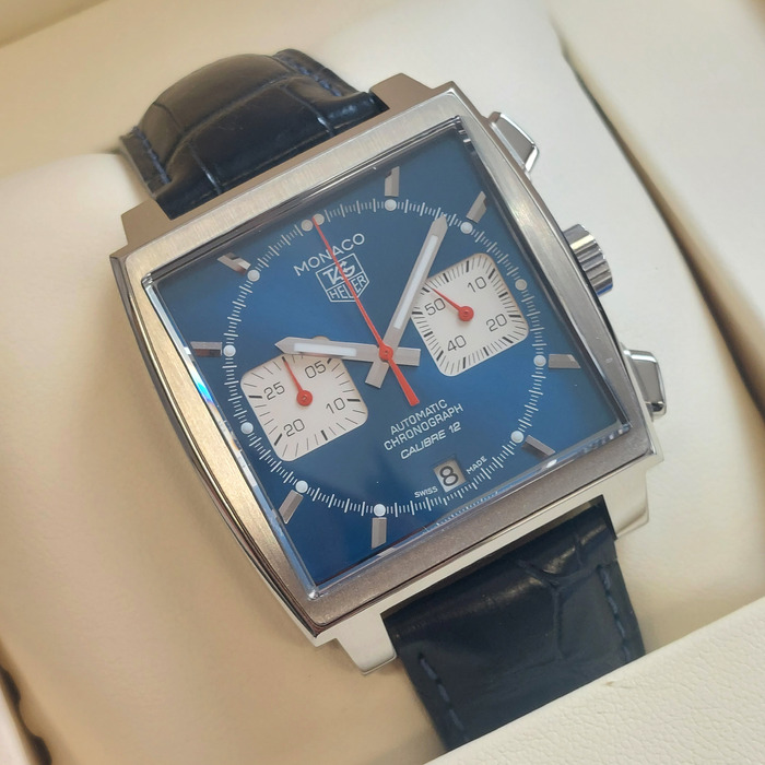 Tag_Heuer_Monaco_CAW2111-FC6183_Tweedehands_92763-1048_Juwelier_Clem_Vercammen-17.jpg
