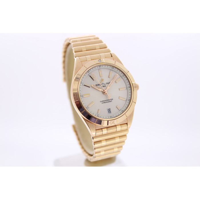 Breitling_Chronomat_36_Gold_R10380101A1R1_6.jpg