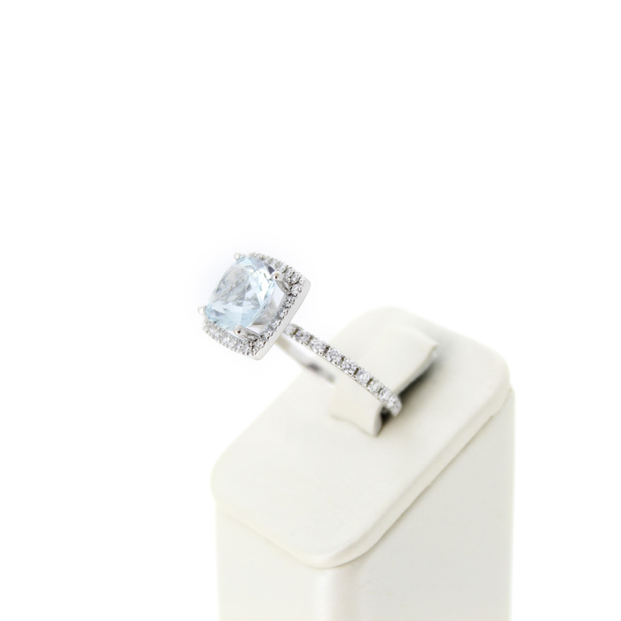 Coctailring_witgoud_briljant_aquamarijn_Tweedehands_94316-2376_Juwelier_Clem_Vercammen-3.jpg