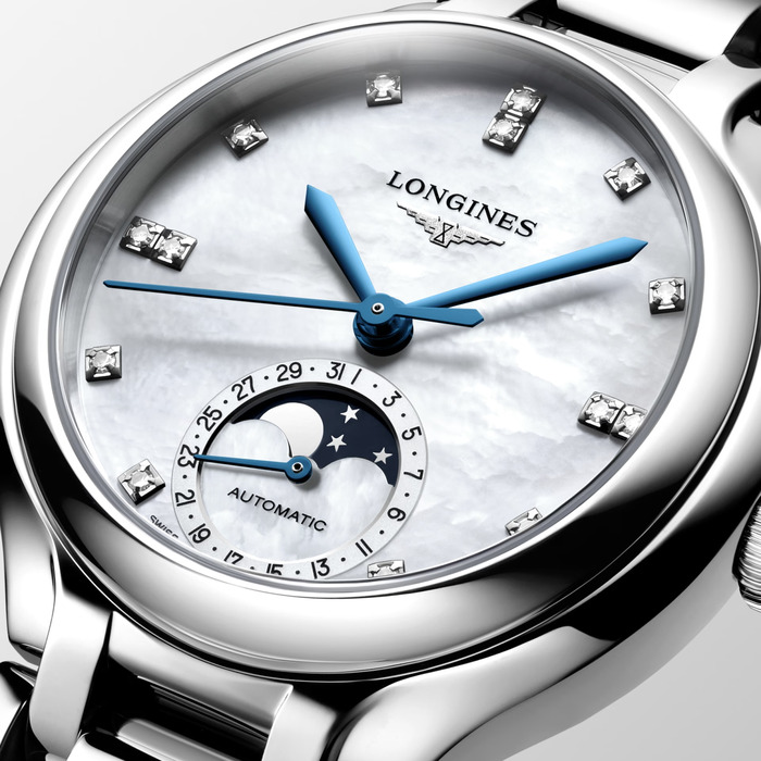 271691_01_Longines_Primaluna_White_Mother_Of_Pearl_L81264876_Juwelier_Clem_Vercammen_4.jpg