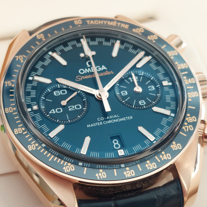 Omega_Speedmaster_Racing_32953445103001_Tweedehands_94290-1050_Juwelier_Clem_Vercammen-26.jpg