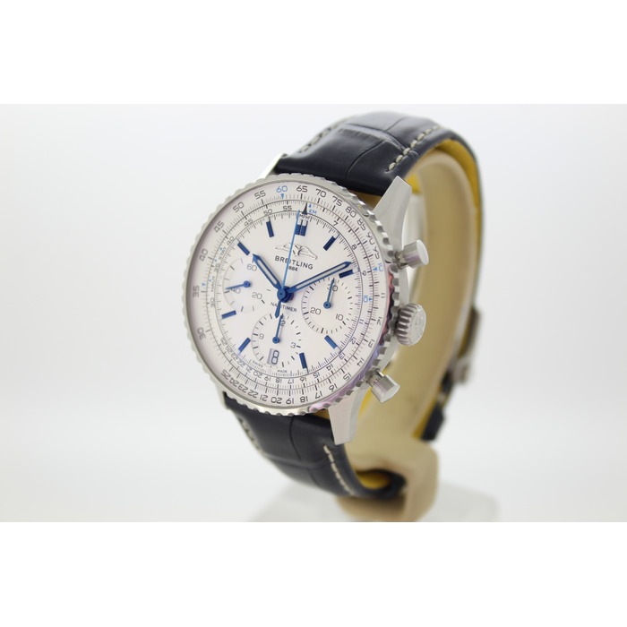 Breitling_Navitimer_Special_Boutique_Edition_AB0139A71G1P1_Tweedehands_CV-1053_Juwelier_Clem_Vercammen-6.jpg