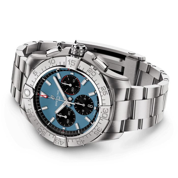 271885_01_Breitling_Avenger_B01_Chronograph_44_Blue_AB0147101C1A1_Juwelier_Clem_Vercammen-3.jpg