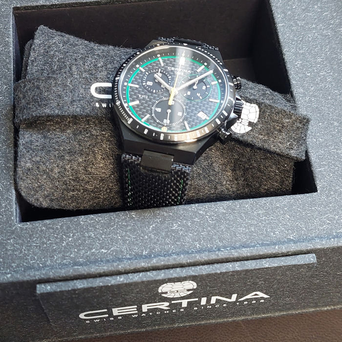 Certina_DS7_Chronograph_Padel_Edition_By_Marta_Ortega_C0434173820110_Tweedehands_94360-1052_Juwelier_Clem_Vercammen-14.jpg