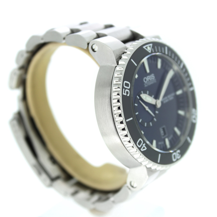 Oris_Aquis_Small_Seconds_Date_0174376734135-0782601PEB_Tweedehands_93381-1034_Juwelier_Clem_Vercammen-11.jpg