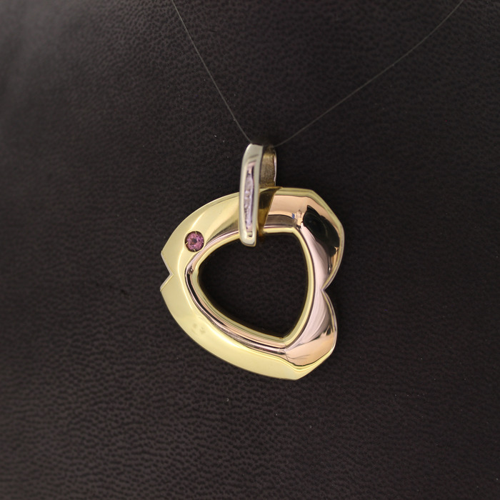 Hanger_Pessavento_Geelgoud_Tweedehands_94891-2387_Juwelier_Clem_Vercammen-3.jpg