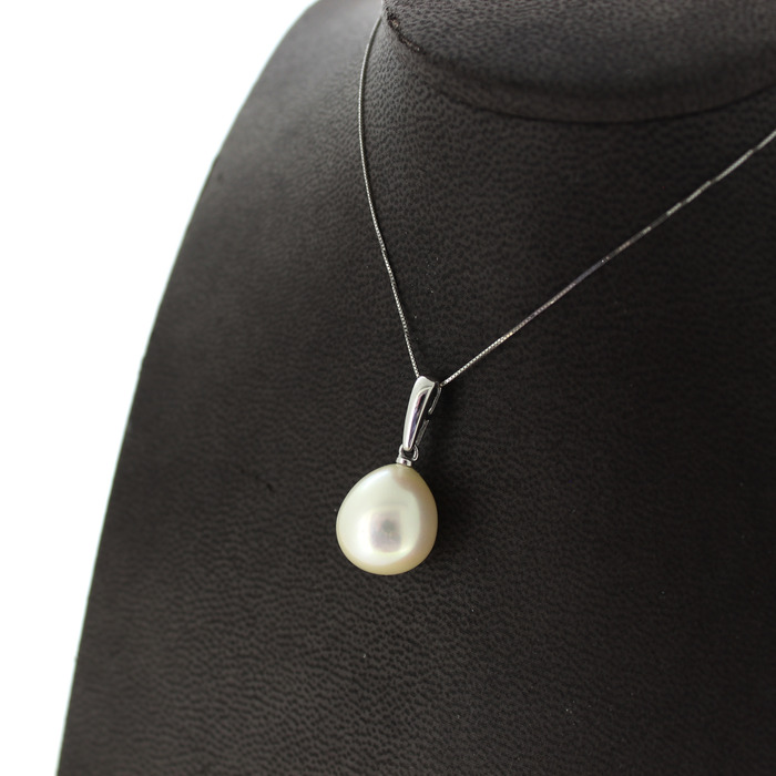 Ketting_Witgoud_Parel_Tweedehands_94936-2379_Juwelier_Clem_Vercammen-3.jpg