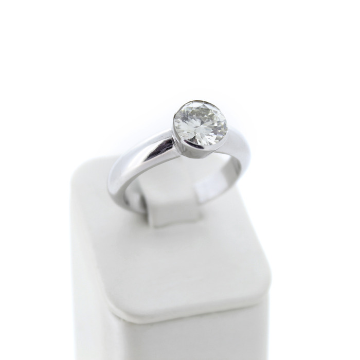 Ring_Witgoud_18K_Briljant_Tweedehands_94892-2377_Juwelier_Clem_Vercammen-5.jpg