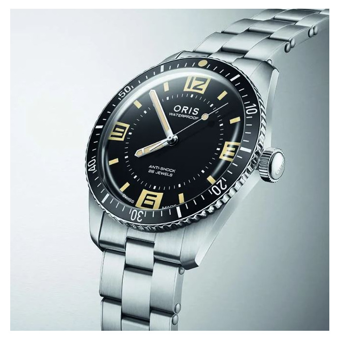 272755_01_Oris_60th_anniversary_Edition_0173377724034-SET_Juwelier_Clem_Vercammen-3.jpg