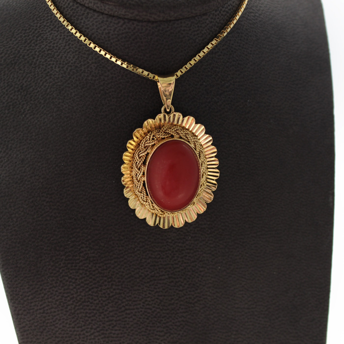 Ketting_Met_Hanger_Koraal_geelgoud_Tweedehands_95576-2400_Juwelier_clem_Vercammen-6.jpg