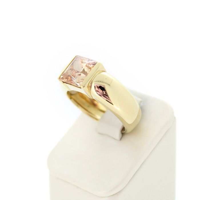 Ring_geelgoud_Rose_Quartz_Tweedehands_95099-2399_Juwelier_Clem_Vercammen-7.jpg