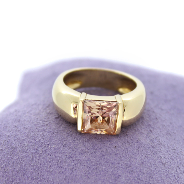 Ring_geelgoud_Rose_Quartz_Tweedehands_95099-2399_Juwelier_Clem_Vercammen-8.jpg