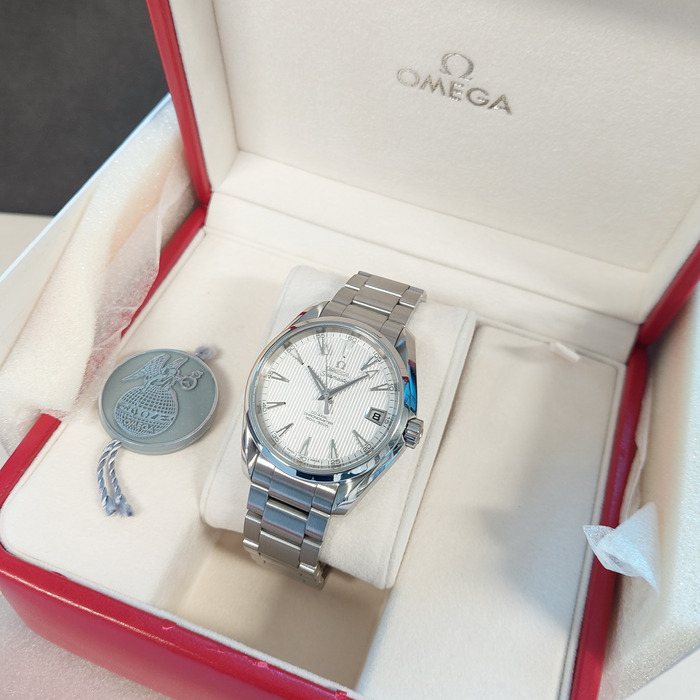 Omega_Seamaster_Aquaterra_23110392102001_Tweedehands_95402-1079_Juwelier_Clem_Vercammen-19.jpg