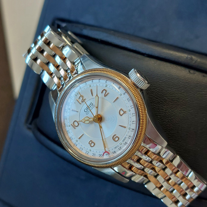 Oris_Big_Crown_Original_Pointer_Date_0159476954361_Tweedehands_94898-1065_Juwelier_Clem_Vercammen-15.jpg