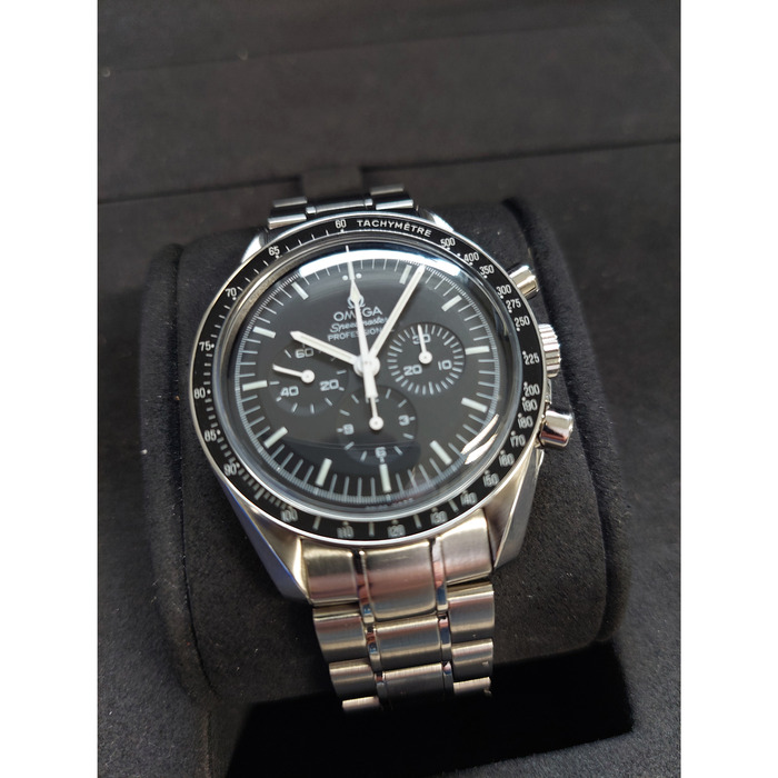 Omega_Speedmaster_Moonwatch_31130423001005_Tweedehands_94796-1069_Juwelier_Clem_Vercammen-20.jpg