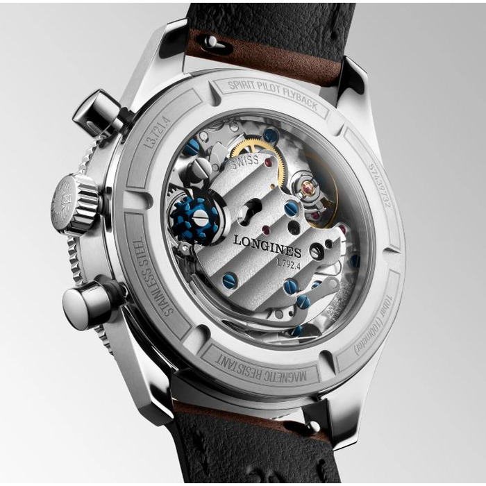 273084_01_Longines_Spirit_Pilot_Flyback_L37214532_Juwelier_Clem_Vercammen-2.jpg