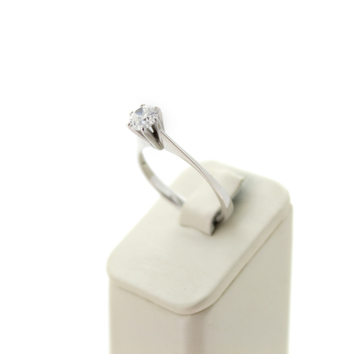 Ring_Solitair_Witgoud_18K_Briljant_Tweedehands_95410-2407_Juwelier_Clem_Vercammen-4.jpg