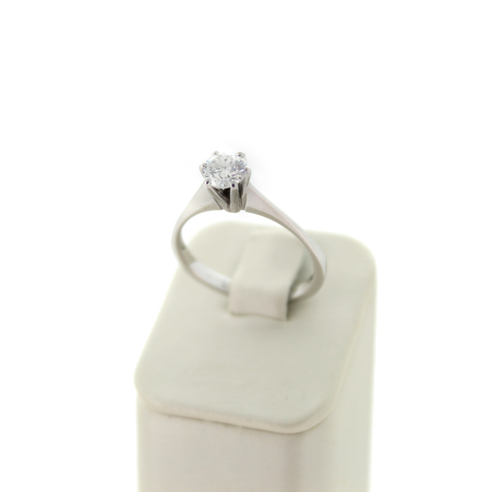 Ring_Solitair_Witgoud_18K_Briljant_Tweedehands_95410-2407_Juwelier_Clem_Vercammen-2.jpg