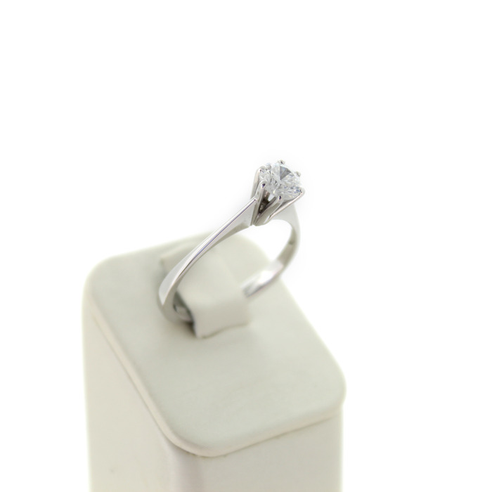 Ring_Solitair_Witgoud_18K_Briljant_Tweedehands_95410-2407_Juwelier_Clem_Vercammen-7.jpg