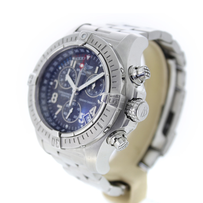 Breitling_Avenger_Seawolf_A73390_Tweedehands_95439-1078_Juwelier_Clem_Vercammen-3.jpg