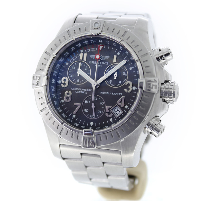 Breitling_Avenger_Seawolf_A73390_Tweedehands_95439-1078_Juwelier_Clem_Vercammen-2.jpg