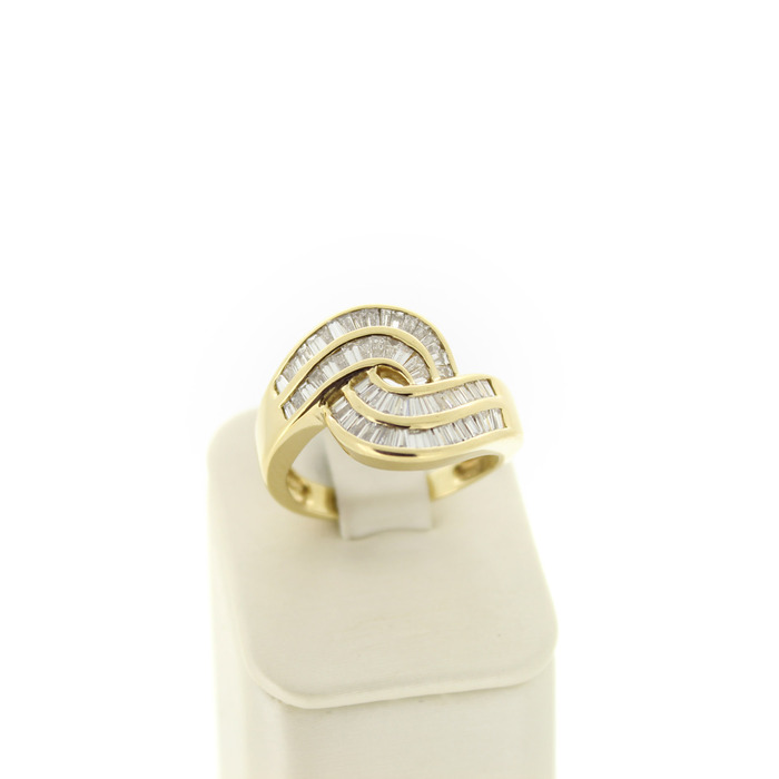 Ring_Geelgoud_Baguetten_Tweedehands_95799-2413_Juwelier_Clem_Vercammen-4.jpg