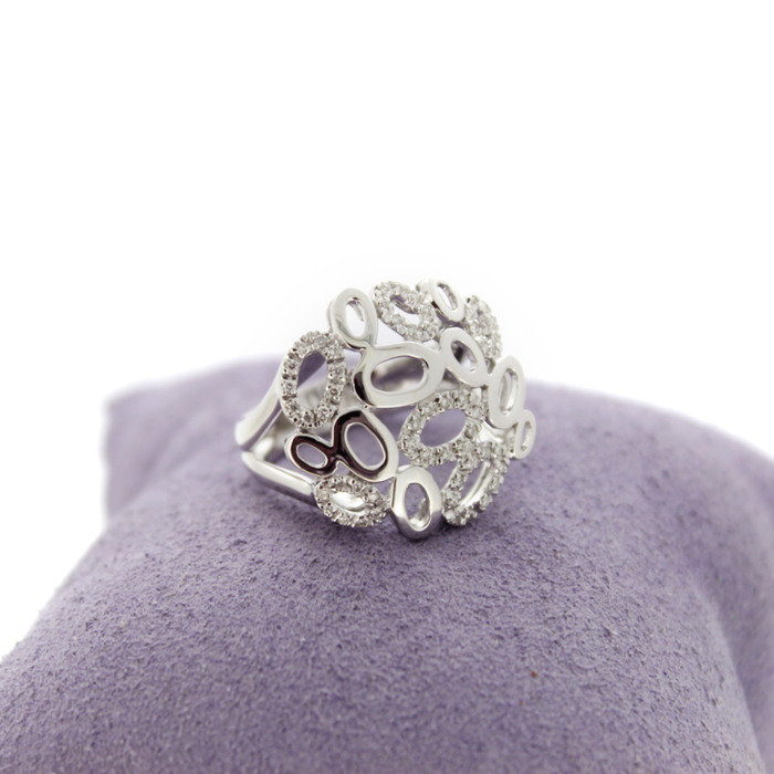 Ring_Innocence_Witgoud_18K_Tweedehands_95912-2415_Juwelier_Clem_vercammen-7.jpg
