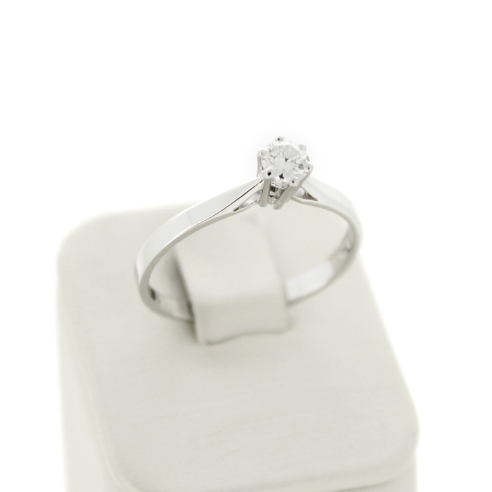 Ring_Solitair_Witgoud_18K_Briljant_Tweedehands_95913-2416_Juwelier_Clem_Vercammen-2.jpg