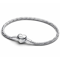Juweel PANDORA BRACELET WITH ENGRAVABLE HEART CLASP 594236C00  Juweel PANDORA BRACELET WITH ENGRAVABLE HEART CLASP 594236C00
