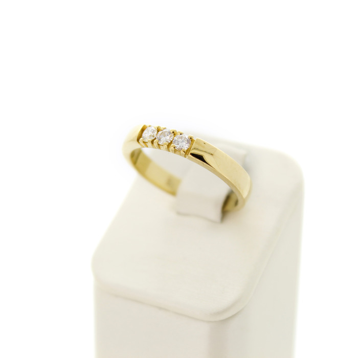 Ring_Geelgoud_18K_Briljant_Tweedehands_96058-2426_Juwelier_Clem_Vercammen-3.jpg
