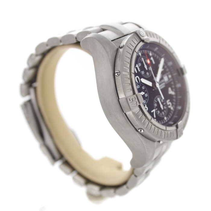 Breitling_Avenger_E13360_Titanium_Tweedehands_94893-1085_Juwelier_Clem_vercammen-6.jpg