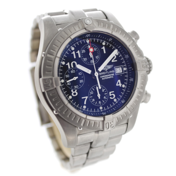 Breitling_Avenger_E13360_Titanium_Tweedehands_94893-1085_Juwelier_Clem_vercammen-5.jpg