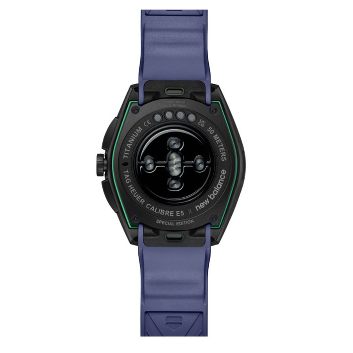 273522_01_Tag_Heuer_Connect_E5_X_New_Balance_Editie_SBT8082-EB0394_Juwelier_Clem_Vercammen-4.jpg