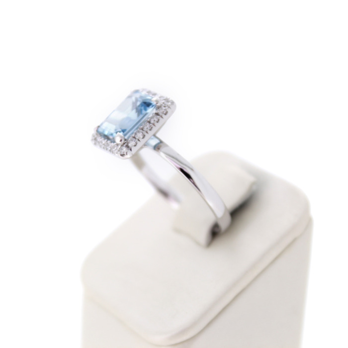 Ring_Witgoud_18K_Aquamarijn_Briljanten_Tweedehands_96559-2446_Juwelier_Clem_Vercammen-7.jpg