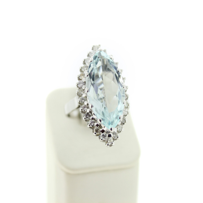 Ring_Witgoud_18K_Aquamarijn_Briljant_Tweedehands_96473-2448_Juwelier_Clem_Vercammen-5.jpg