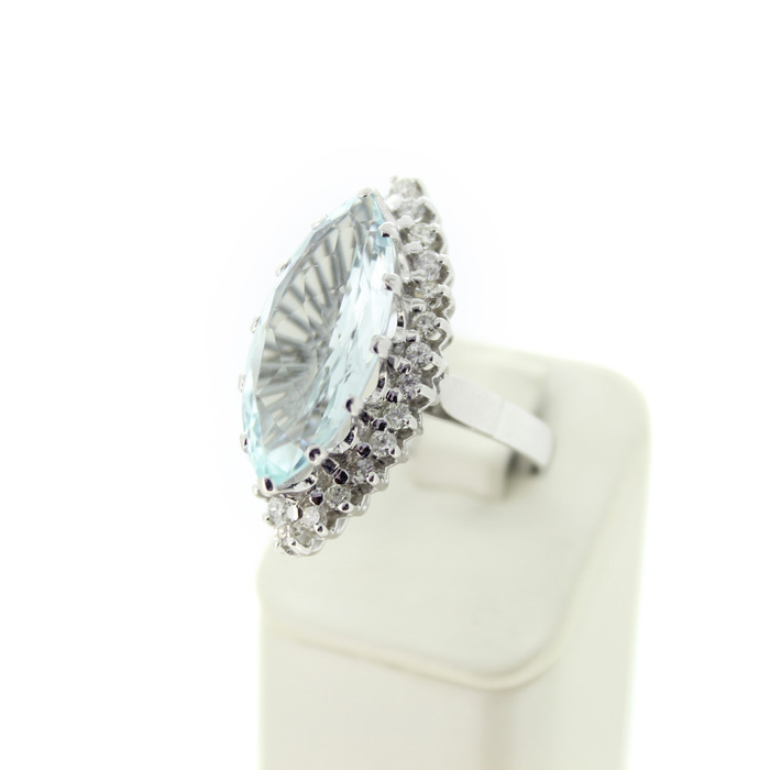 Ring_Witgoud_18K_Aquamarijn_Briljant_Tweedehands_96473-2448_Juwelier_Clem_Vercammen-3.jpg