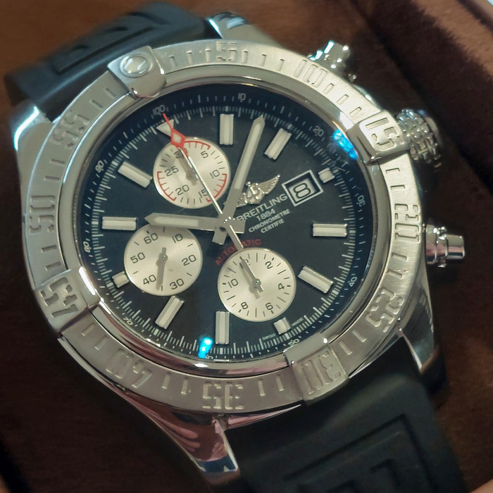 Breitling_Super_Avenger_A13371111B1S1_Tweedehansd_95802-1089_Juwelier_Clem_Vercammen-16.jpg