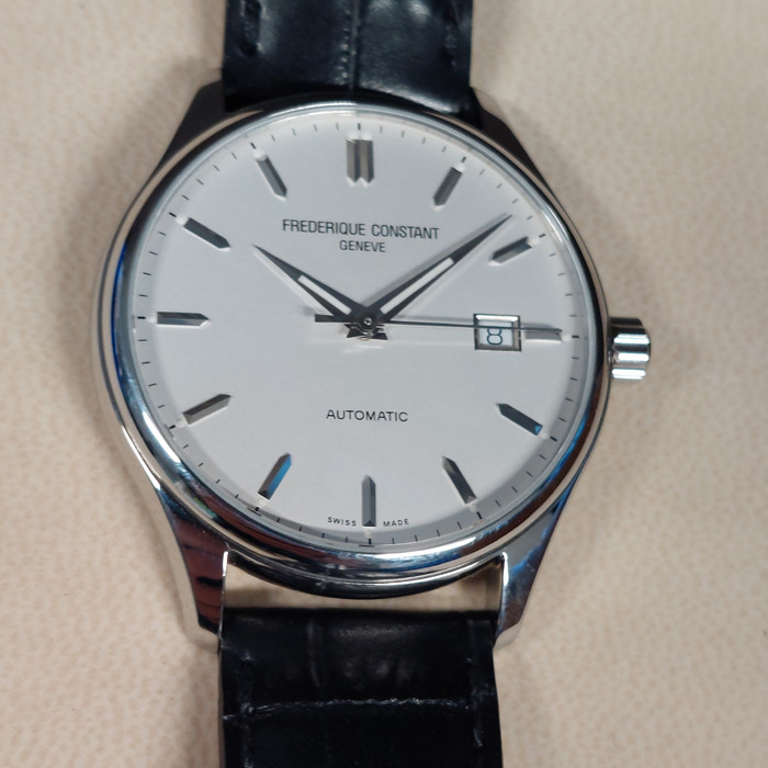 Frederique_Constant_Classic_Index_Automatic_10644102302_Tweedehands_96308-1088_Juwelier_Clem_vercammen-13.jpg