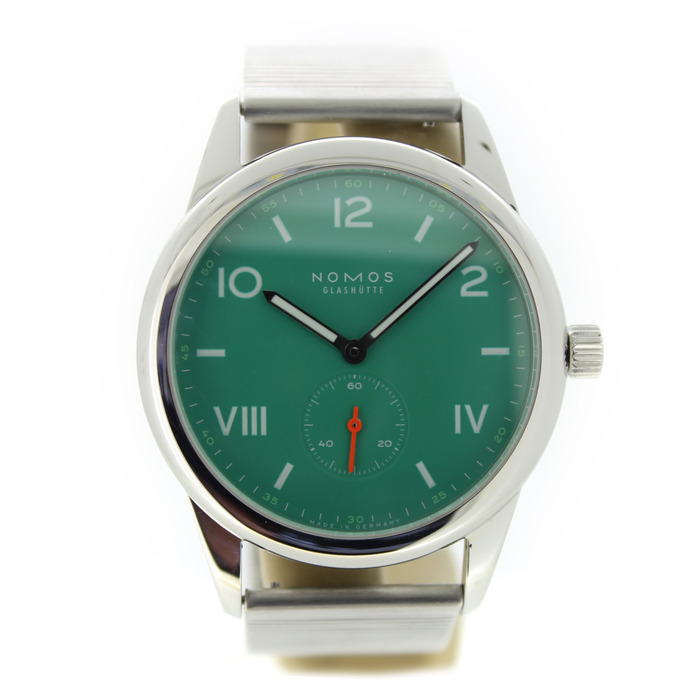 Nomos_Club_Campus_Electric_Green_715_Tweedehands_96244-1087_Juwelier_Clem_Vercammen-7.jpg