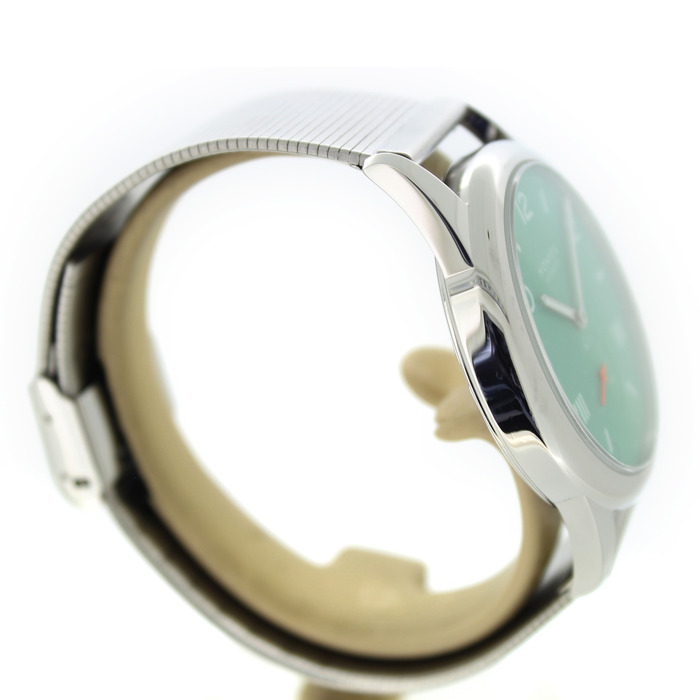 Nomos_Club_Campus_Electric_Green_715_Tweedehands_96244-1087_Juwelier_Clem_Vercammen-9.jpg