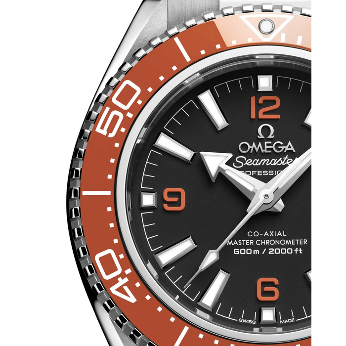 273792_01_Omega_Seamaster_Planet_Ocean_21730422101003_Juwelier_Clem_Vercammen_4.jpg