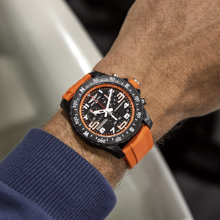 273757_01_Breitling_Endurance_Pro_Breitlight_Black_Orange_X82310A51B1S2_Juwelier_Clem_Vercammen_5.jpg